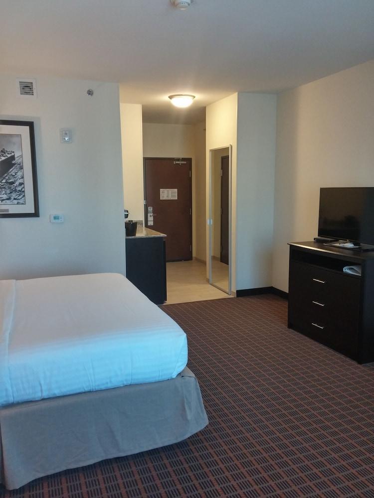 Holiday Inn Express & Suites Golden By Ihg Εξωτερικό φωτογραφία