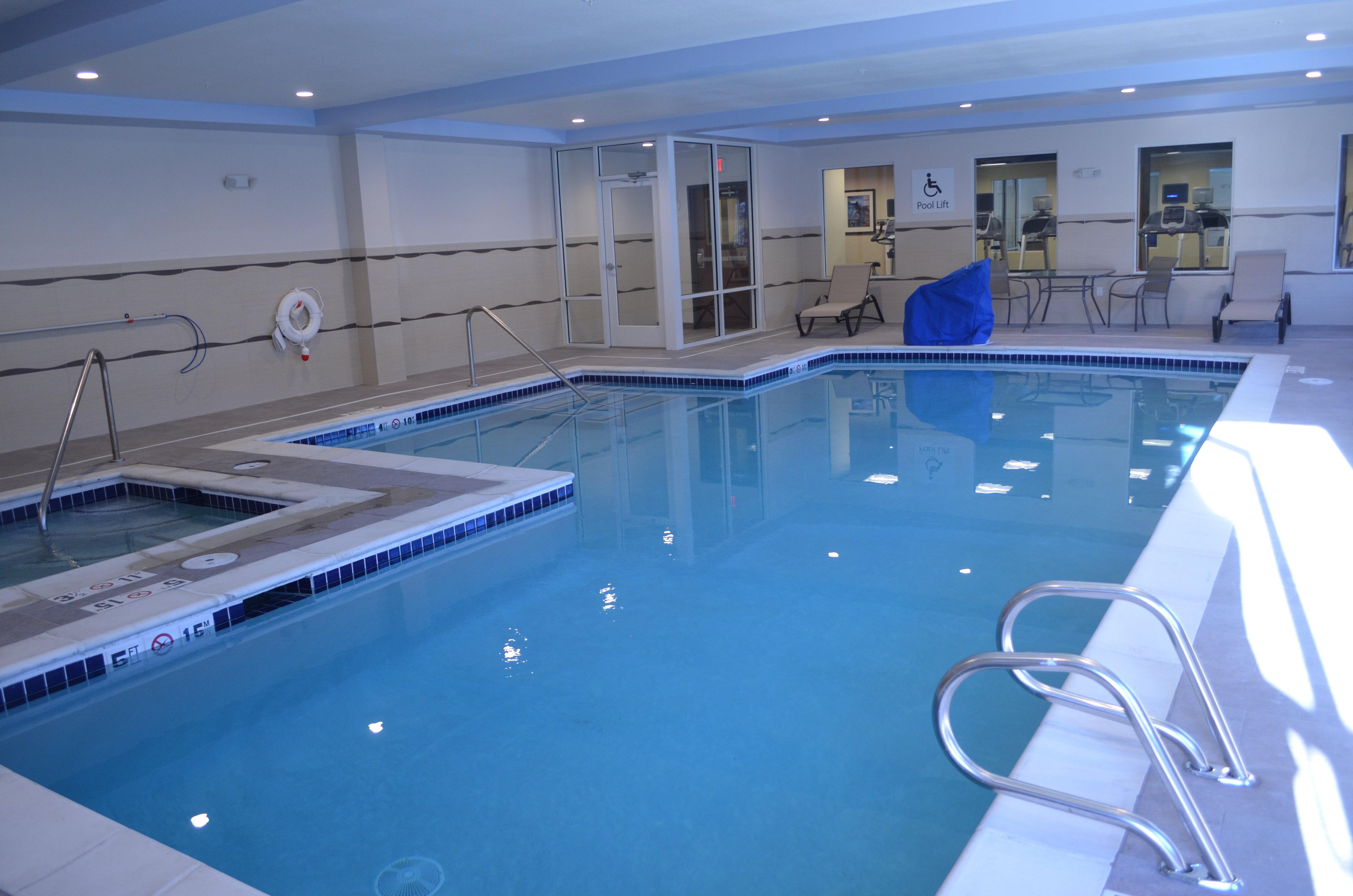 Holiday Inn Express & Suites Golden By Ihg Εξωτερικό φωτογραφία