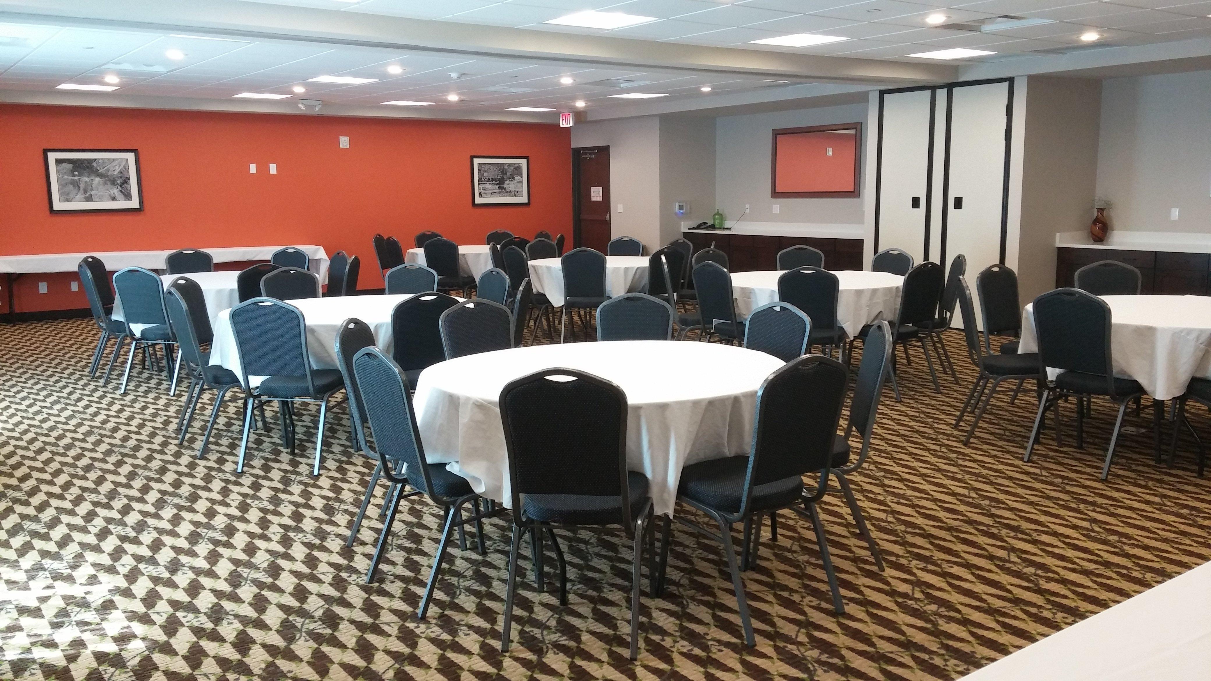 Holiday Inn Express & Suites Golden By Ihg Εξωτερικό φωτογραφία