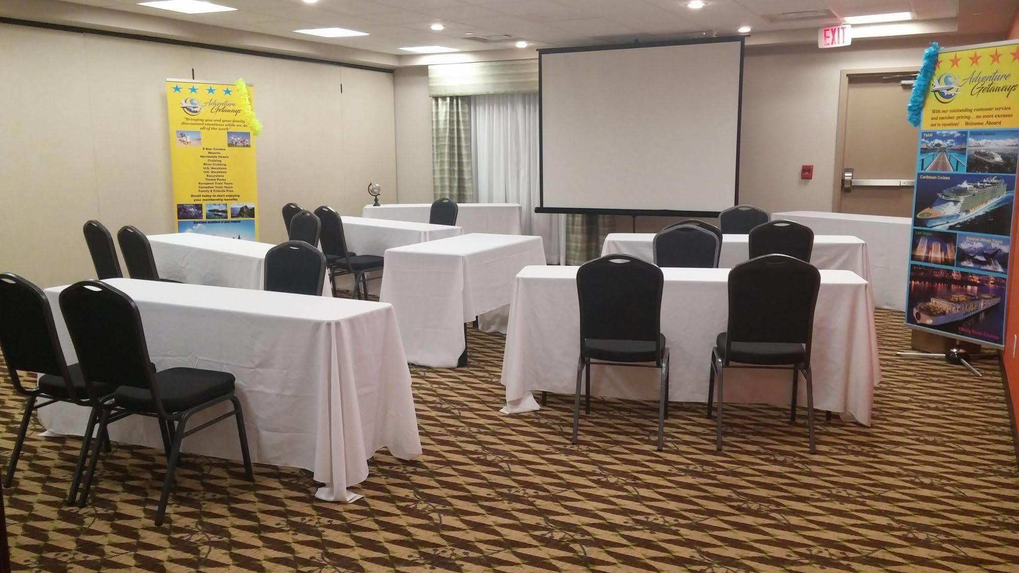 Holiday Inn Express & Suites Golden By Ihg Εξωτερικό φωτογραφία
